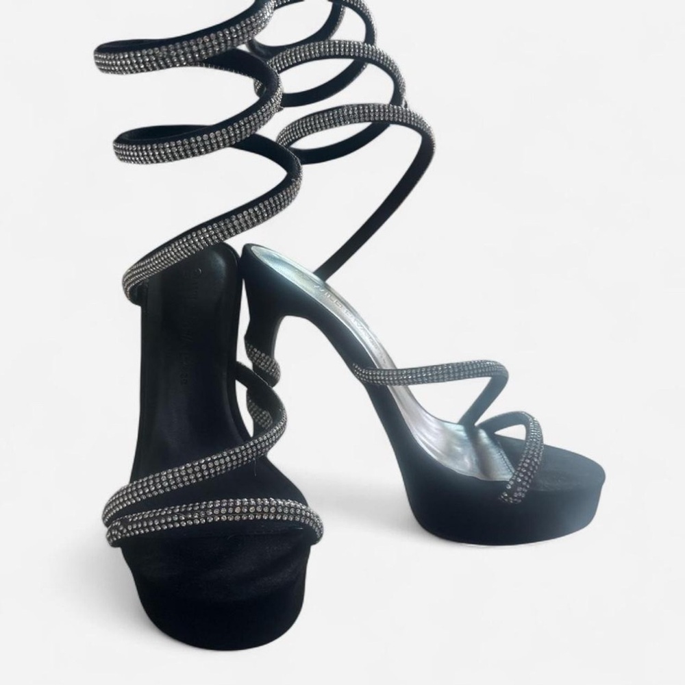 Elegant Black Strappy Heels with Rhinestones